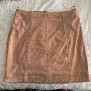 Metallic soft mini skirt